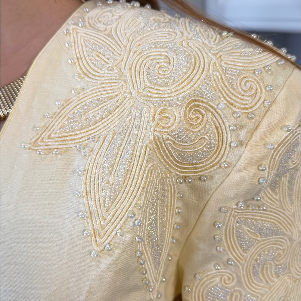 Elegant Yellow Women's Top - Picture 4 of 6